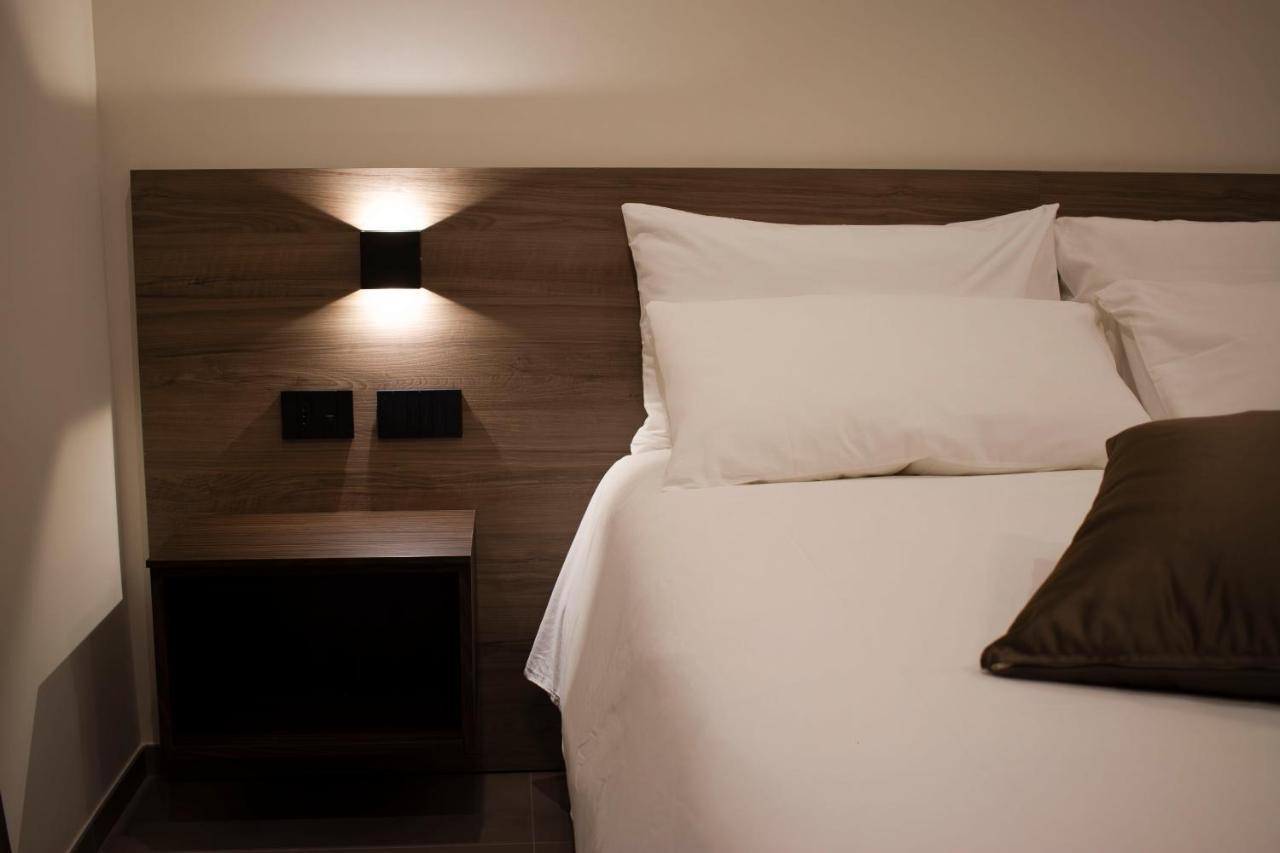 Augusto132 Bed & Breakfast Naples Luaran gambar